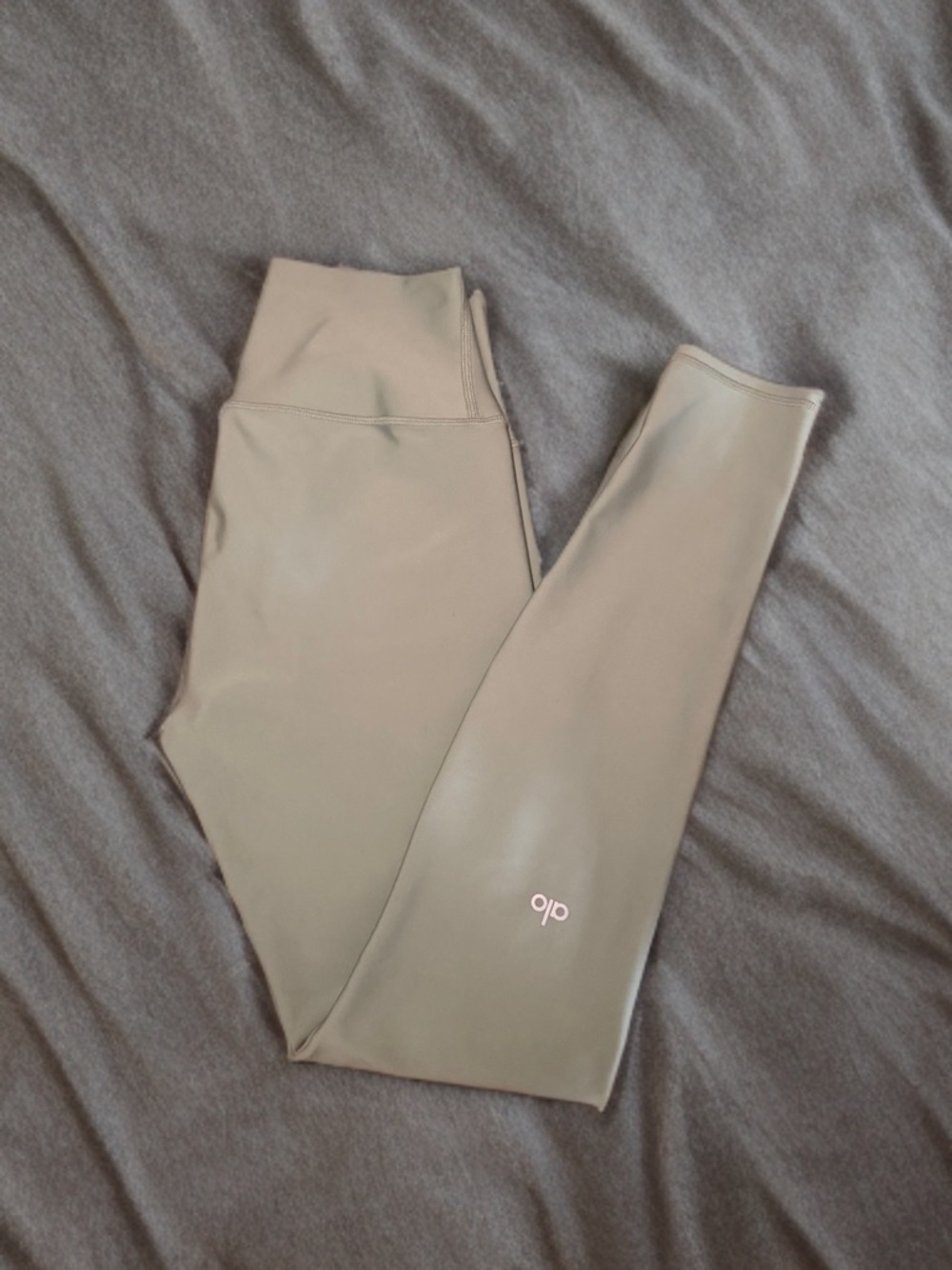 Alo High-Waist Airbrush Leggings Sage Green Sold Out Color Size L